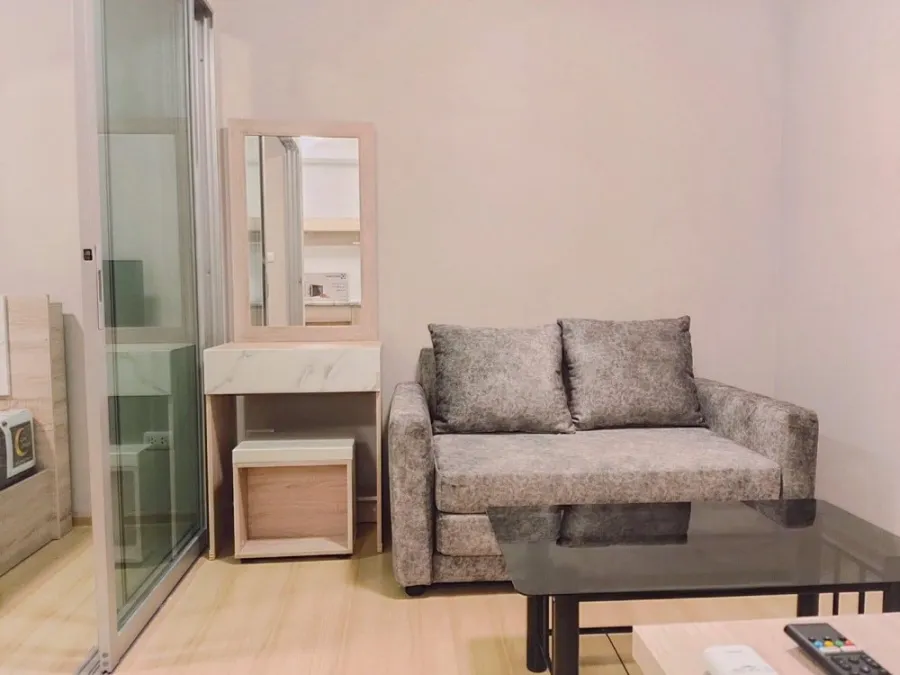 For sale or rent Plum Condo Chaengwattana Station Phase 3, Building C, 5th floor, fully furnished, ready to move in, reasonable price, don't miss out.