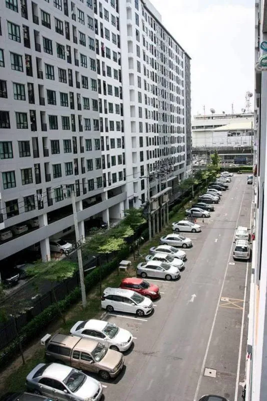 ให้เช่าคอนโด Regent Home 15 แจ้งวัฒนะ ชั้น 5 พร้อมเฟอร์ ลากกระเป๋ามาได้เลยจ้า