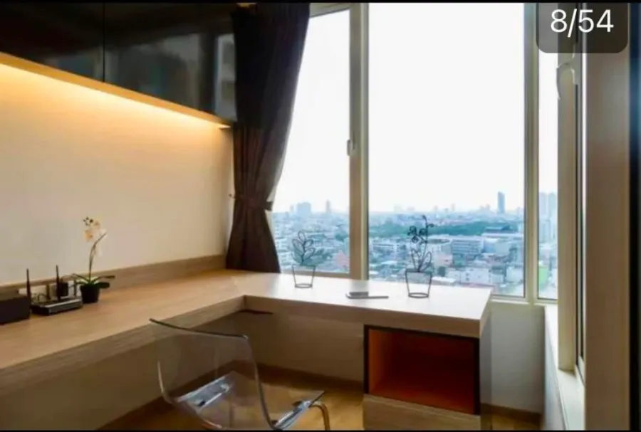 ให้เช่า The empire place ห้องกว้างขวาง พื้นที่ใช้สอยเยอะ ตกแต่งครบครัน พร้อมเข้าอยู่แล้วจ้า