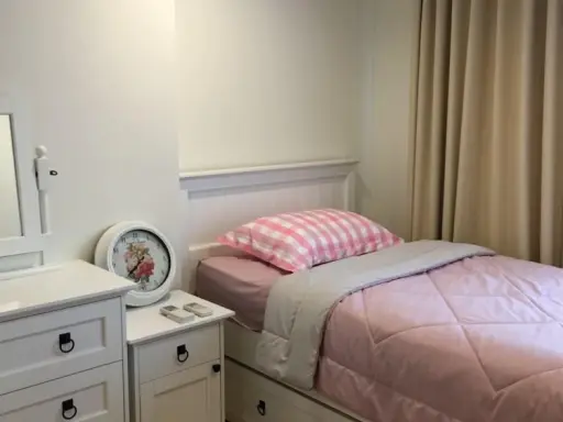 Sale Lumpini Ville Nakhon In Riverview, beautiful view, comfortable decorated room. Ready to move in. Hurry up to reserve.