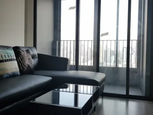Condo for rent: Ideo Mobi Asoke. Ready to move in, fully furnished, great price. Book today!