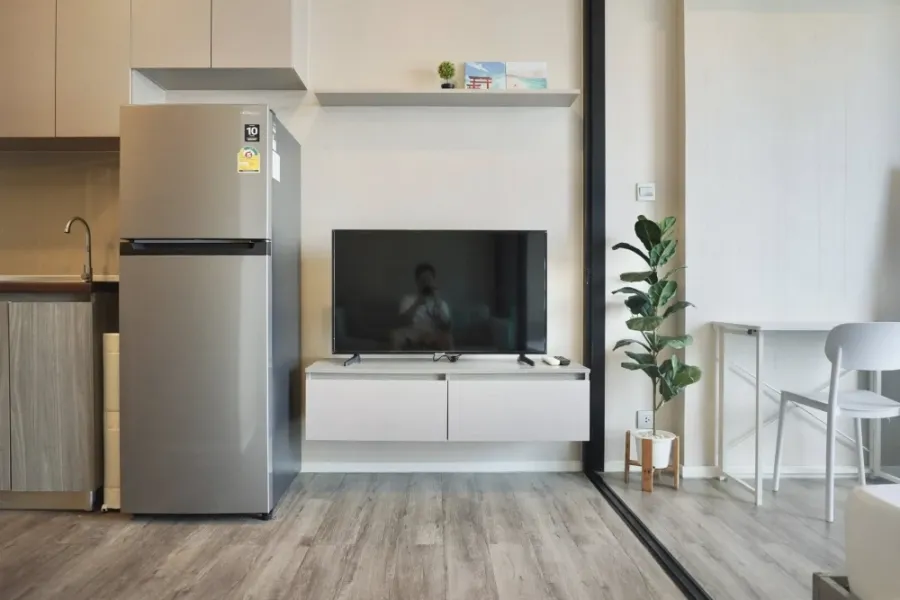 ให้เช่า Brown Condo Ratchada 32 นเพดานสูง 2.8 m โล่ง โปร่ง สบาย ฟิลเหมือนอยู่บ้าน ไม่จองไหวหรอ