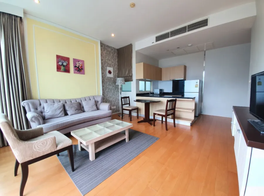 Condo for rent, Wind Ratchayothin, beautifully decorated room. Comes with complete amenities, don't miss it.