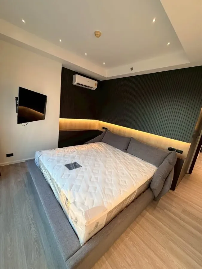 ปล่อยเช่าด่วนๆ Thru Thonglor สไตล์ luxurious Modern พร้อมเฟอร์นิเจอร์ครบครัน สามารถเข้าอยู่ได้ทันที