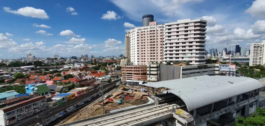 For sale/rent: Supalai Premier Condo, fully furnished with appliances, ready to move in. Urgent.