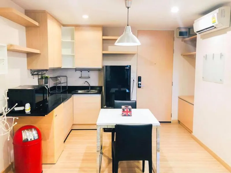 ขายจ้า!! I-ZEN Condominium ราคาถูกมาก กับขนาดห้อง และทำเลนี้ โอ้ยยยยยย ซื้อเหอะ คุ้มค่าปังปุริเย่!!