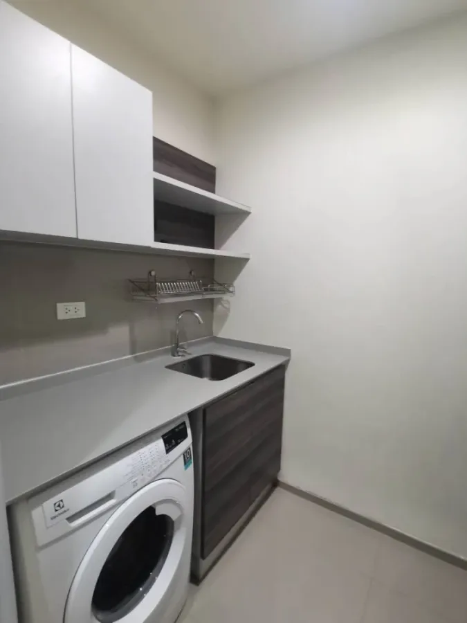 For sale, for rent!! Centric Ratchada-Huai Khwang Condo, 1st floor, fully furnished, convenient transportation, near the BTS, don't miss it!!