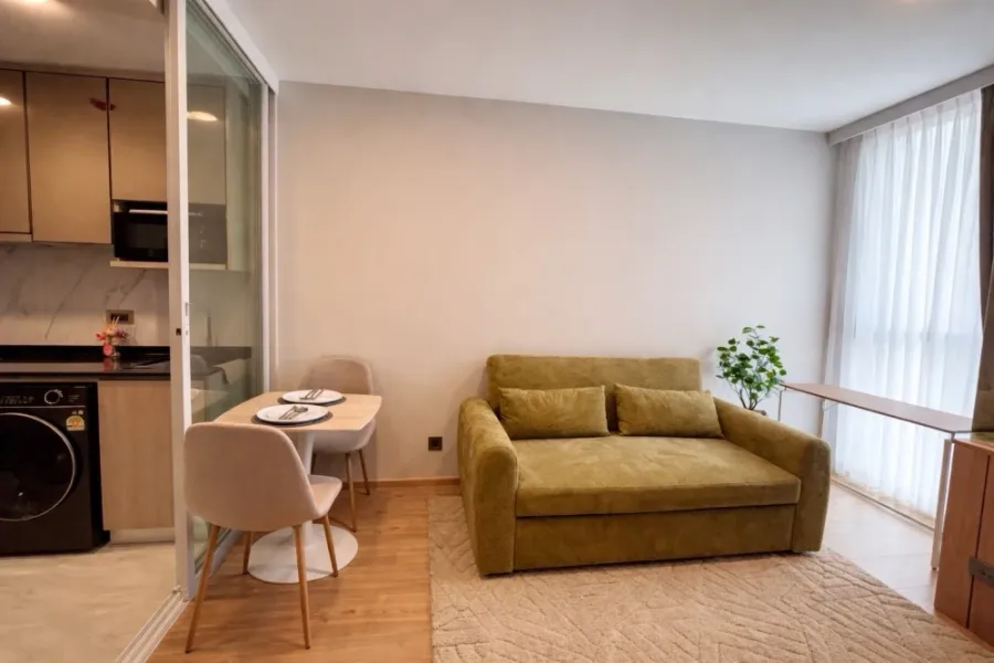 For rent: Chewathai Residence Thonglor, 7th floor, beautiful room, fully furnished. Book now!