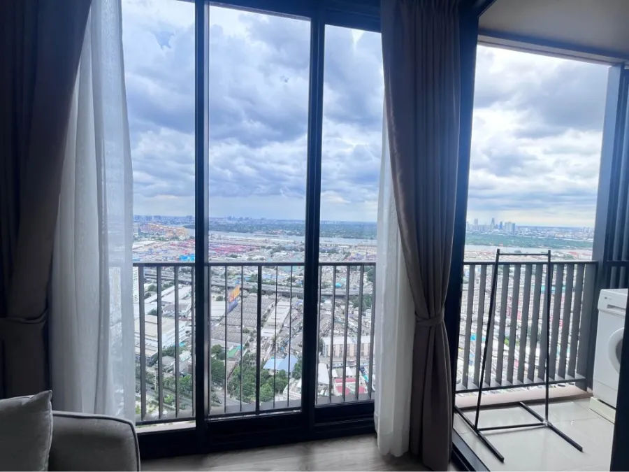 ให้เช่า Oka Haus Sukhumvit 36 ชั้น 42 วิวโล่ง สบายตาสุดๆ ห้องตกแต่งครบครัน จองก่อนได้ก่อนเลยจ้า