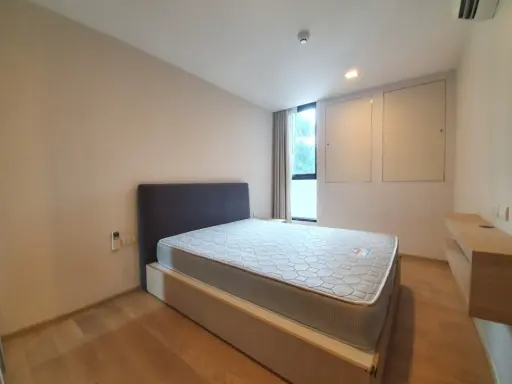 Condo for rent, Liv@49 (Sukhumvit 49), large, spacious room, fully furnished and electrical appliances. Hurry and reserve now.