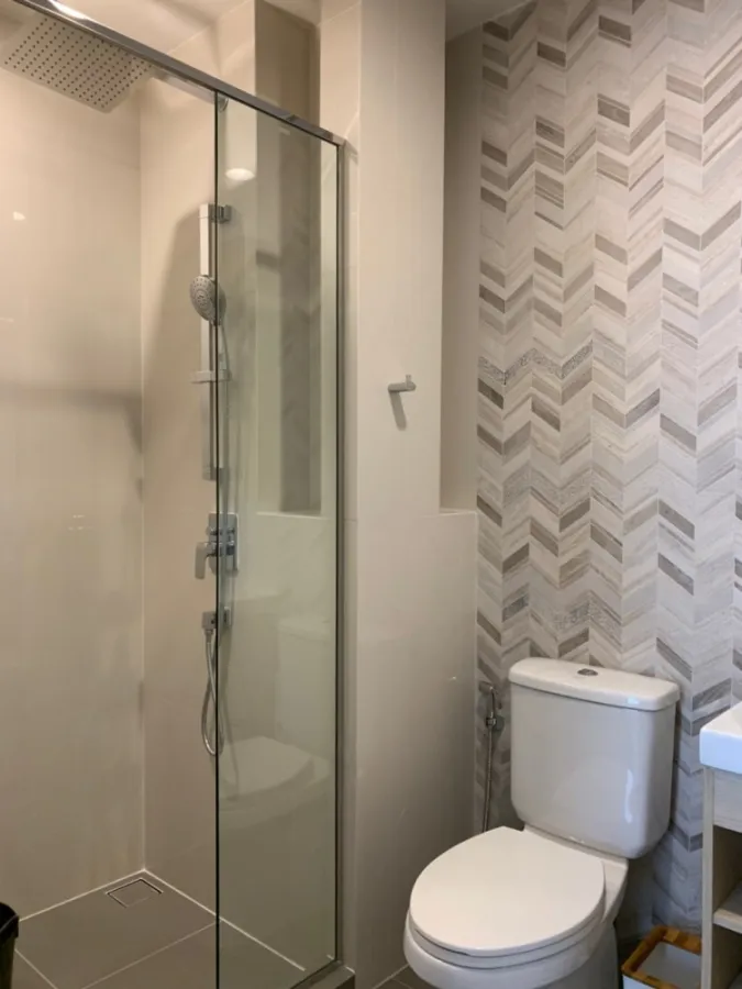 Condo for rent, Oka House Sukhumvit 36, good location, convenient transportation, complete facilities, don't miss it.