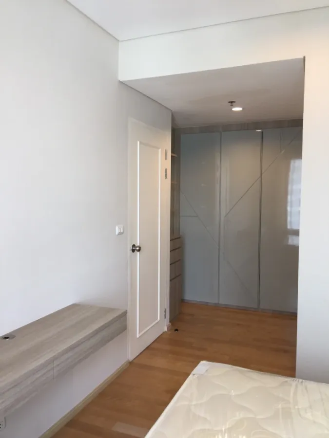 ให้เช่าคอนโด Villa Asoke ห้องกว้างขวาง มาพร้อมพื้นที่ใช้สอย เฟอร์ เครื่องใช้ไฟฟ้าครบ มาจองได้แล้ว