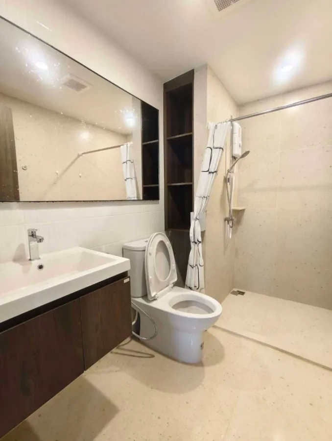 Studio apartment for rent near Nue Cross Khu Khot Station. Fully furnished with appliances and garden view. Book now!