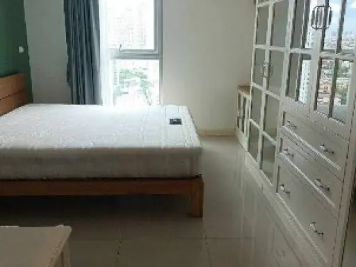 For rent: Condo House 23 Ratchada-Lat Phrao. Spacious room, 20th floor, high view, good price, hurry and reserve now, don't miss it.