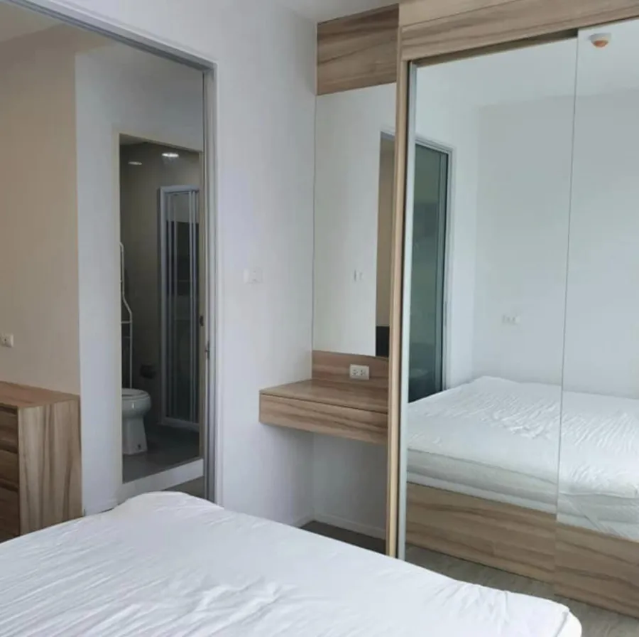 For rent: Happy Condo The Terminal, 1 bedroom, 1 bathroom, fully furnished, plus built-in washing machine. Book now.