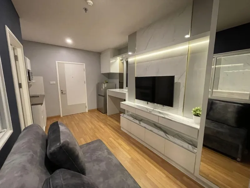ด่วนขาย เช่า คอนโด ลุมพินี เพลส รัชดา-สาธุ ห้องมุม Corner View พร้อม Built-In & Fully Furnished อย่าพลาด