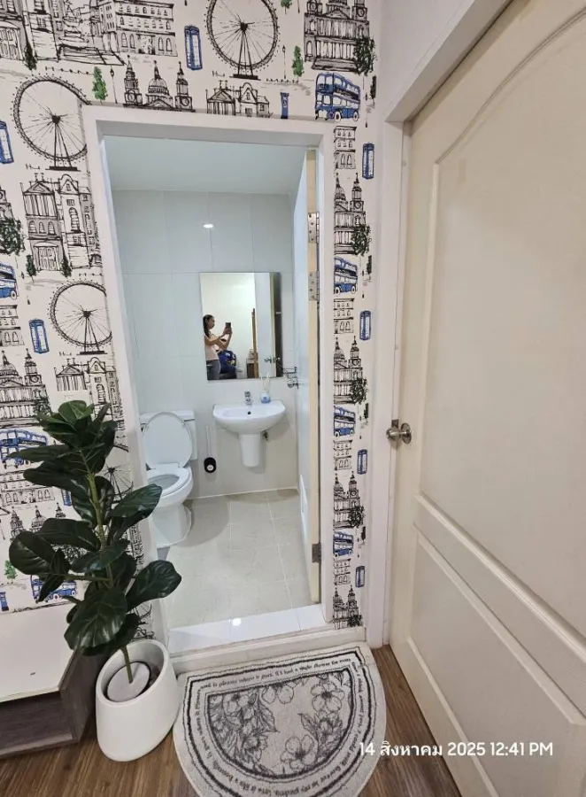 For rent: I Condo Salaya, 2nd floor, Building C, with good wallpaper and complete electrical appliances. Reserve now!