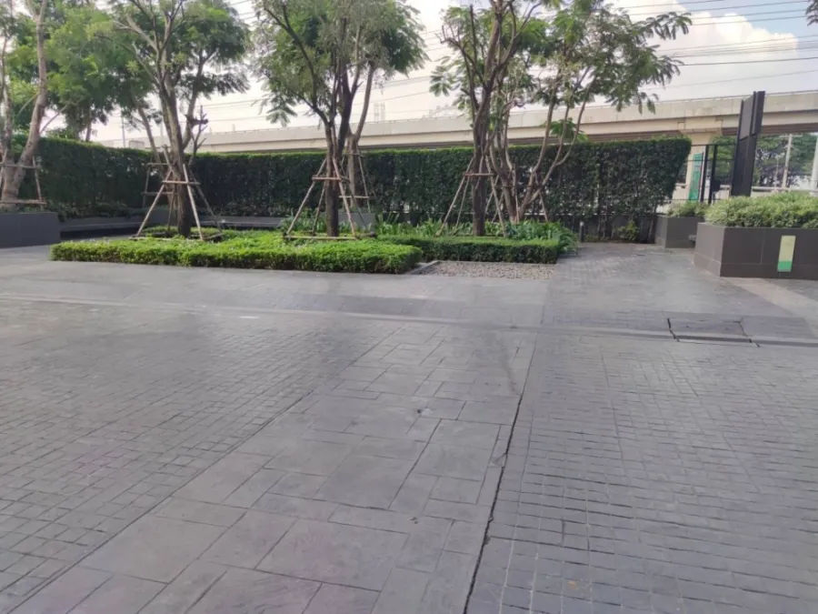 ให้เช่า Blossom Condo @ Fashion Beyond Duplex ตกแต่งครบ ราคาเป็นกันเอง จองลยจ้า