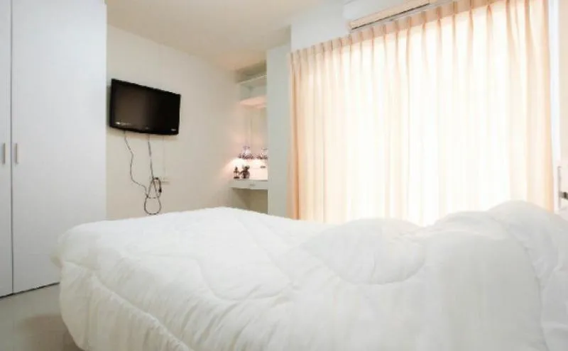 ด่วน!! ขาย/เช่า Kensington Condominium 2 ห้องนอน พื้นที่กว้าง เฟอร์ครบ พร้อมอยู่ อย่ารอช้า!!