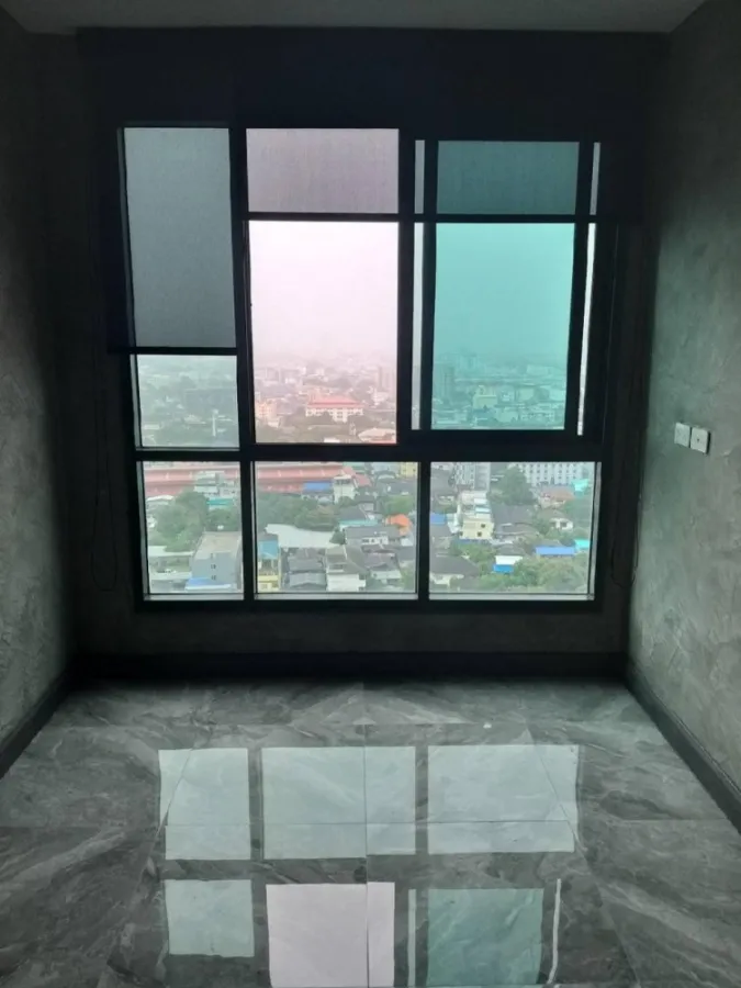Condo for sale, Ideo Mobi Charan-Interchange, corner room, high floor, beautiful view, miss it and you will regret it !!