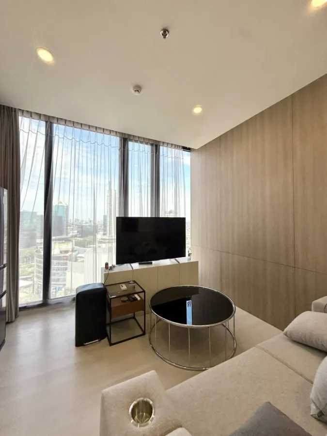 For sale or rent: Mazarine Ratchayothin, corner room with privacy, good location, lots of usable space. Reserve now!