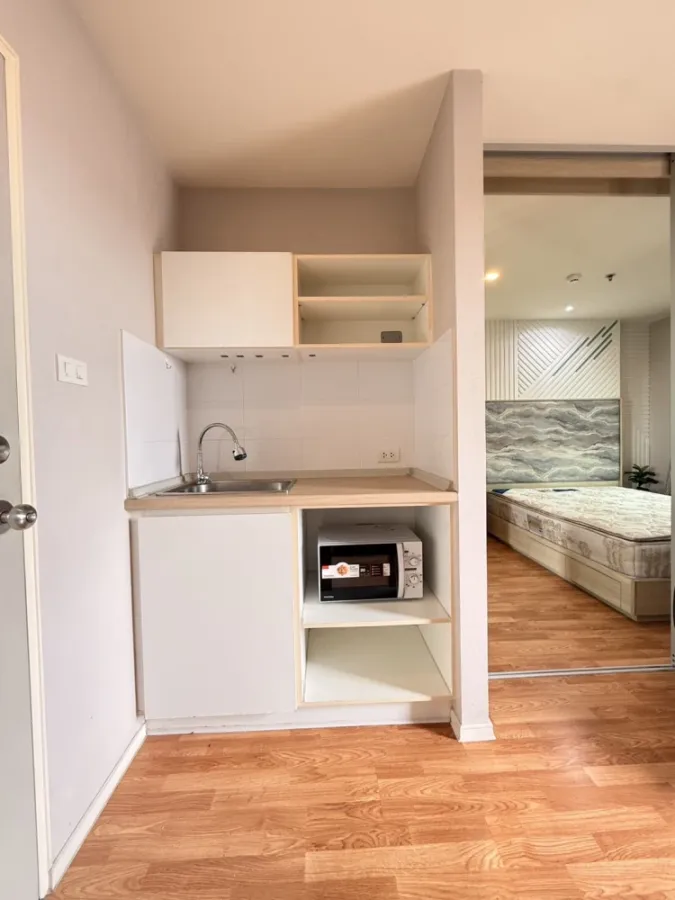 ให้เช่า Condo Lumpini Ville Suksawat - Rama 2 ห้องน่าอยู่ เฟอร์ณพ้อม หิ้วกระเป๋าใบเดียว เข้าอยู่ได้เลย รีบจองเลยก่อนพลาด