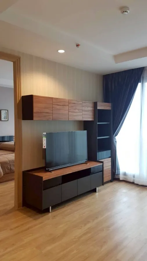 For rent: Ladda Plus Sriracha. Spacious room with ample living space and beautiful city views. High-quality built-in furniture. Book now!
