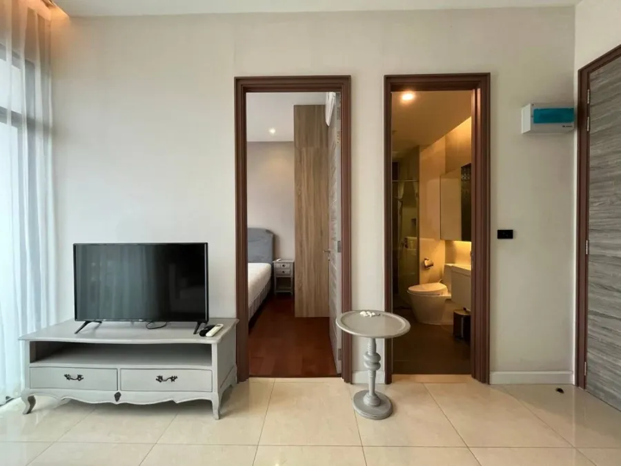 Condo for rent! Mayfair Place Sukhumvit 50, 12th Floor, Building B. Beautiful room, convenient transportation, great price. Reserve now!!