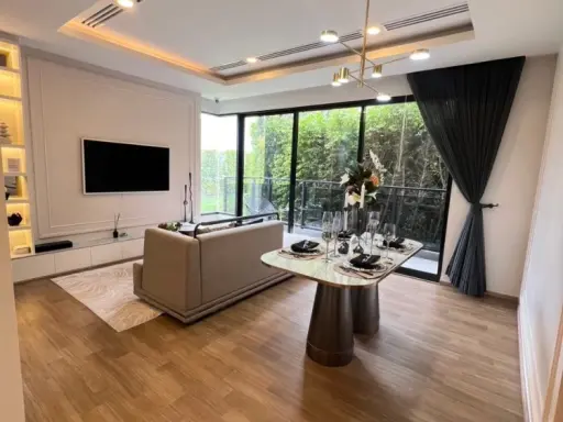 ขายดาวน์ โซ ออริจิ้น ศิริราช ชั้น 19 Zone City (ชั้นบนสุดของ Condo) ห้องกว้างมาก รีบจับจองเลยจ้า