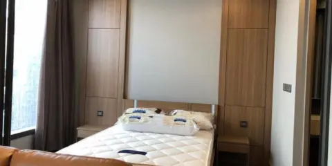The Esse at Singha Complex For rent ห้องนอนโทนสีน้ำตาล ดูอบอุ่นน่อยู่ บอกเลยว่าพลาดแล้วจะเสียใจ