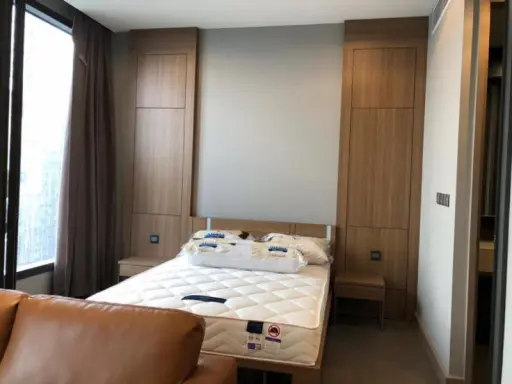 The Esse at Singha Complex For rent ห้องนอนโทนสีน้ำตาล ดูอบอุ่นน่อยู่ บอกเลยว่าพลาดแล้วจะเสียใจ