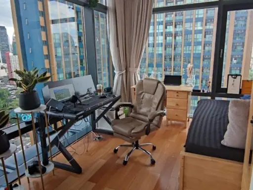 For rent: Circle Condominium, 18th floor, beautiful view, nice room, fully furnished. Hurry and reserve before it's gone. images