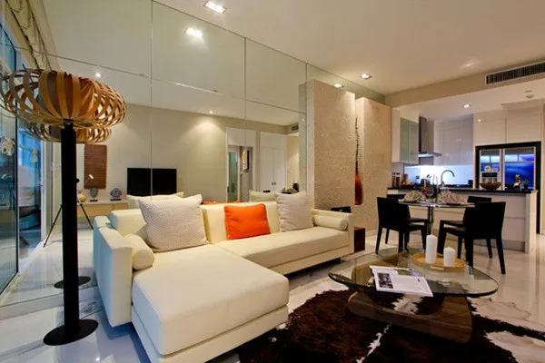 For sale or rent: Mövenpick White Sand Beach, a luxury beachfront condo in Pattaya. Premium location, stunning sea views, spacious and airy rooms. Boo