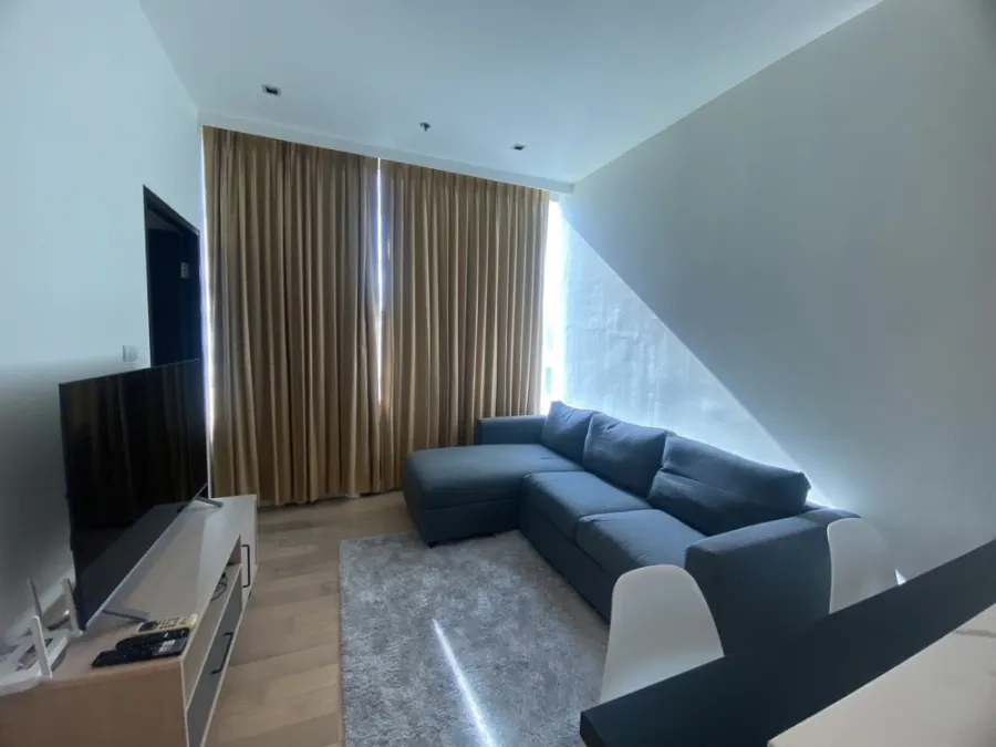For rent, Eight Thonglor Residences, fully central, near the BTS, can't miss it, urgent