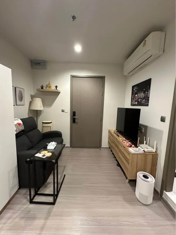 For rent or sale Life Asoke Hype ห้องพร้อมอยู่ เฟอร์ เครื่องใช้ไฟฟ้าครบครัน มาแต่ตัวเข้าอยู่ได้เลย