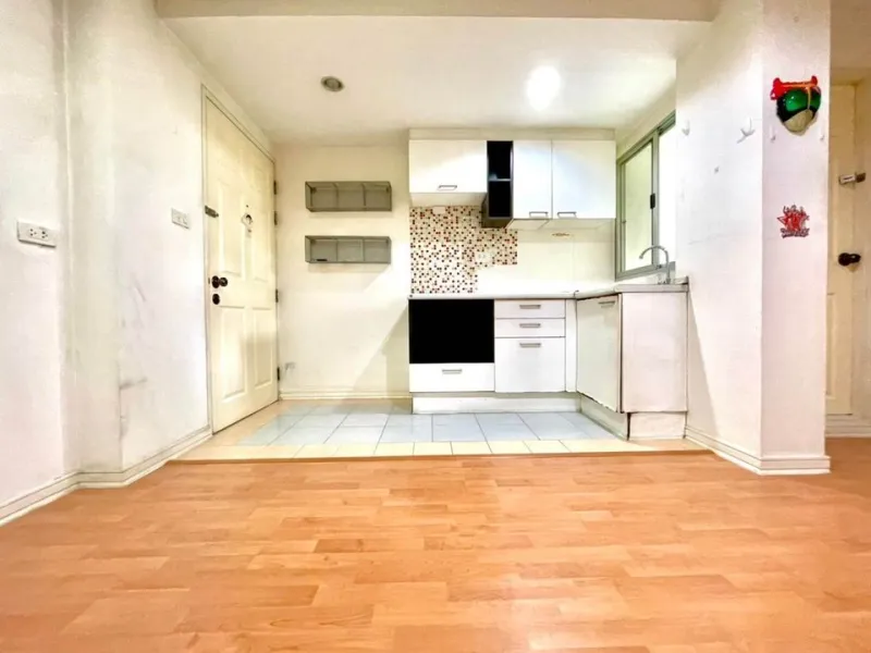 ขาย คอนโด ParkView Viphavadi ชั้น 3 ห้องมุมเป็นส่วนตัวมาก สิ่งอำนวยความสะดวกครบ จองด่วนๆ