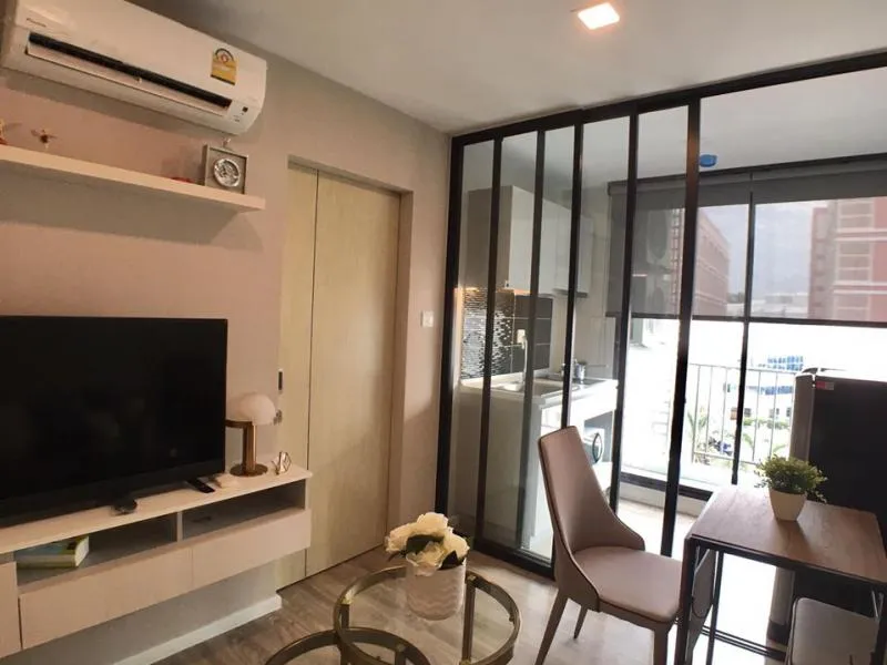 ว้าวว ห้องแต่งสวยๆ ให้เช่ามาแล้วที่ Kensington Pahol-Kaset Private View เฟอร์ครบเข้าอยู่ได้เลย
