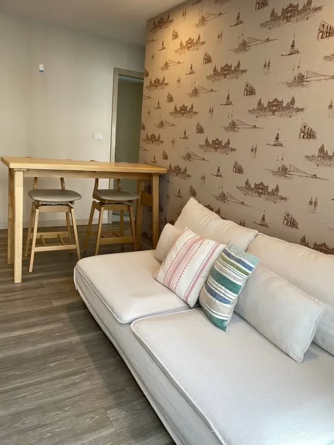 For sale or rent: Monique Sukhumvit 64, 1 large bedroom, corner room, fully furnished, swimming pool view, ready to move in immediately.