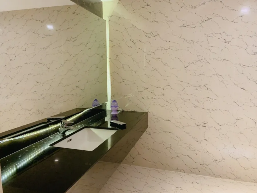 For rent!! State Tower Condominium, 44th floor, Silom Road view, fully furnished, ready to move in, don't miss it!!