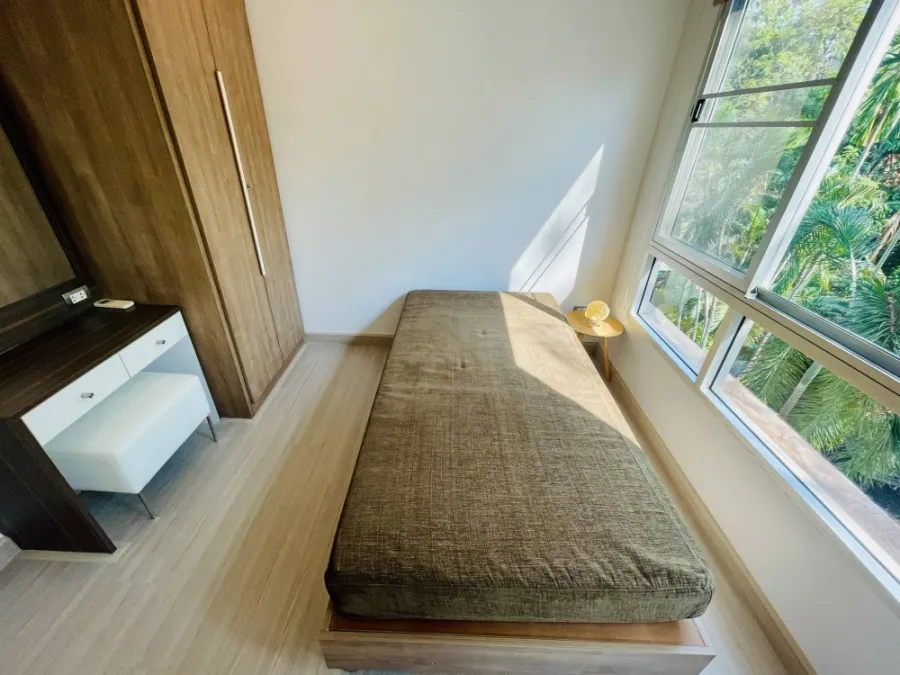 For rent: Tree Condo Sukhumvit 52, very large, separated into sections, fully furnished, don't wait, hurry and book now.