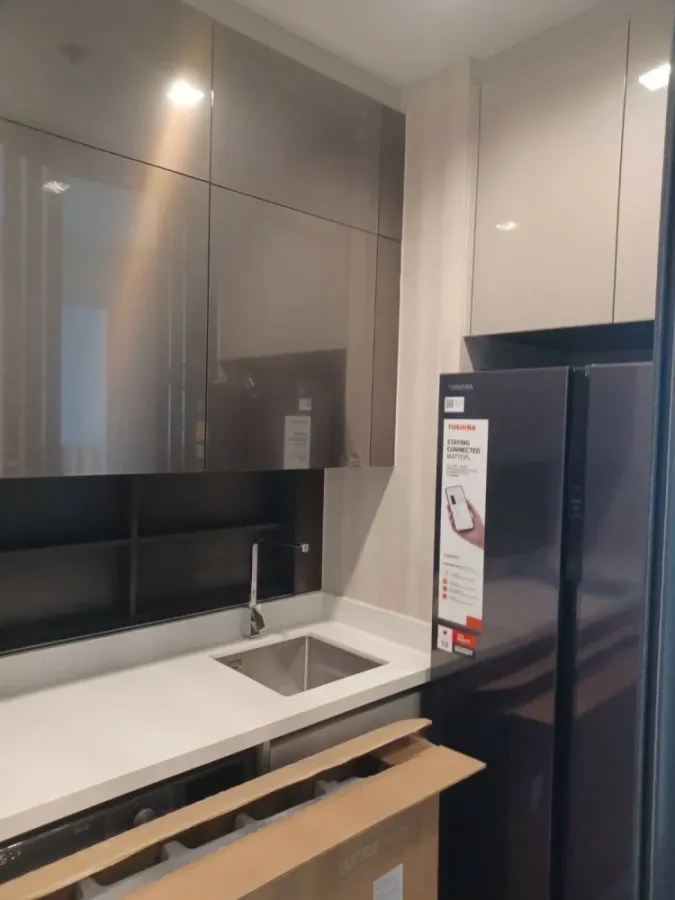 For rent: The Address Siam-Ratchathewi, 10th floor. A lovely, fully furnished unit. Book now!