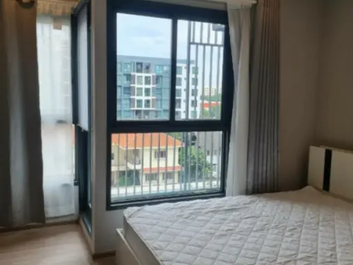 For rent, The Tree Huamark Interchange, 4th floor, high, good size, complete facilities, book now, don't miss it.