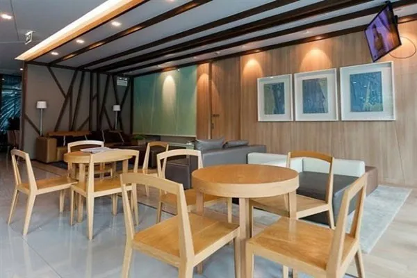 ให้เช่า Ideo Blucove Sukhumvit ห้องกั้นเป็นสัดส่วนดีมาก ตกแต่งอย่างดี น่าอยู่สุดๆ ไม่จองแล้วจะเสียใจ