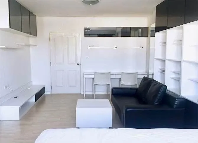 For rent D Condo Onnut - Suvarnabhumi ห้องพร้อมอยู่ ครบจบที่เดียว บอกเลยว่าคุณต้องไม่พลาดเด็ดขาด