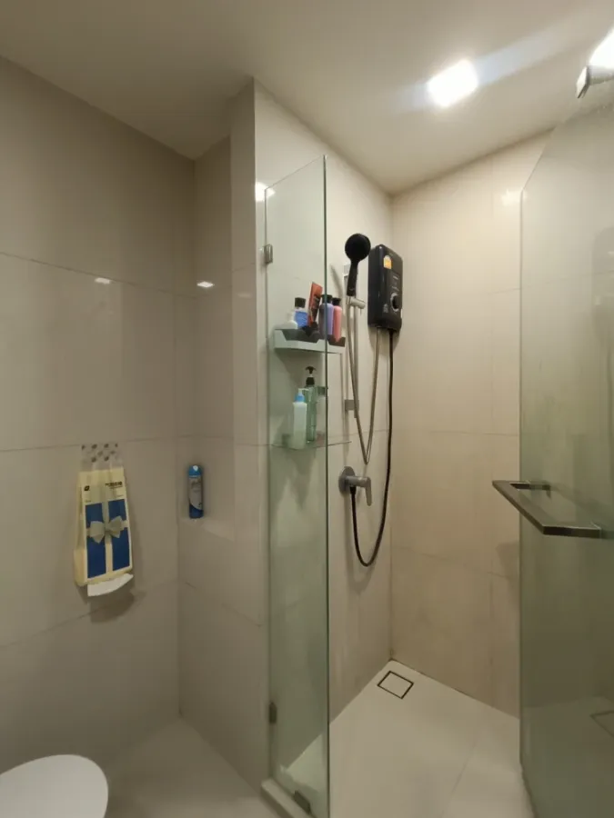 ขาย ให้เช่า เซ็นทริค รัชโยธิน วิวสวนโครงการและรถไฟฟ้า ห้อง duplex เพดานสูง 6.2 เมตร ห้องสวย ต้องจอง