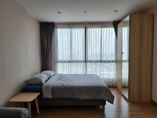 Selling The Tree Interchange condos. Nice, spacious, and fully furnished. Book now!