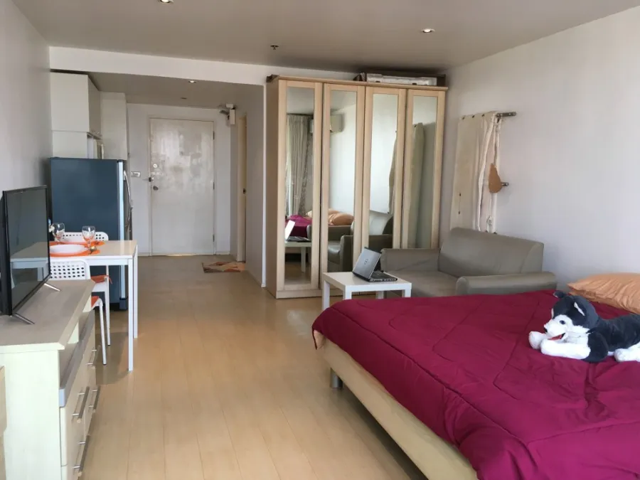 Condo for sale, rent, Ratchada Orchid, studio room, 19th floor, with built-in kitchen, great price, hurry and reserve now.
