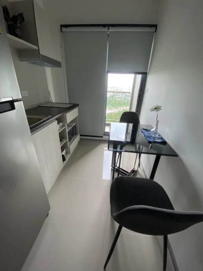 Condo for sale, Aspire Sathorn, Ratchaphruek, room in soft white tone Price is comfortable on the 29th floor, has a high view, can say that you should