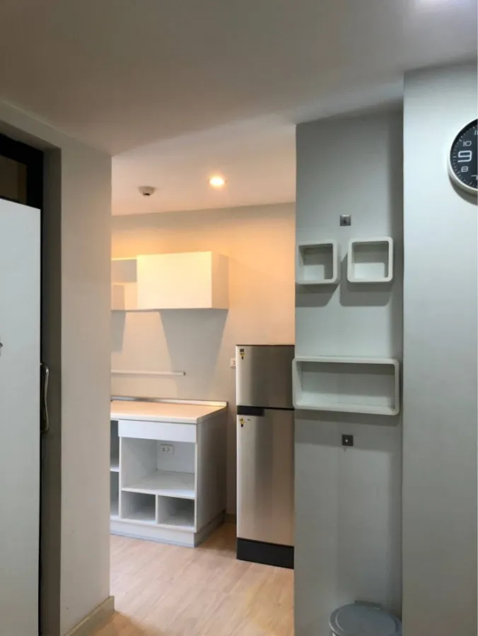 Selling THE PAINT palette, livable, complete with furniture + electrical appliances You can move in now. Hurry up to reserve.