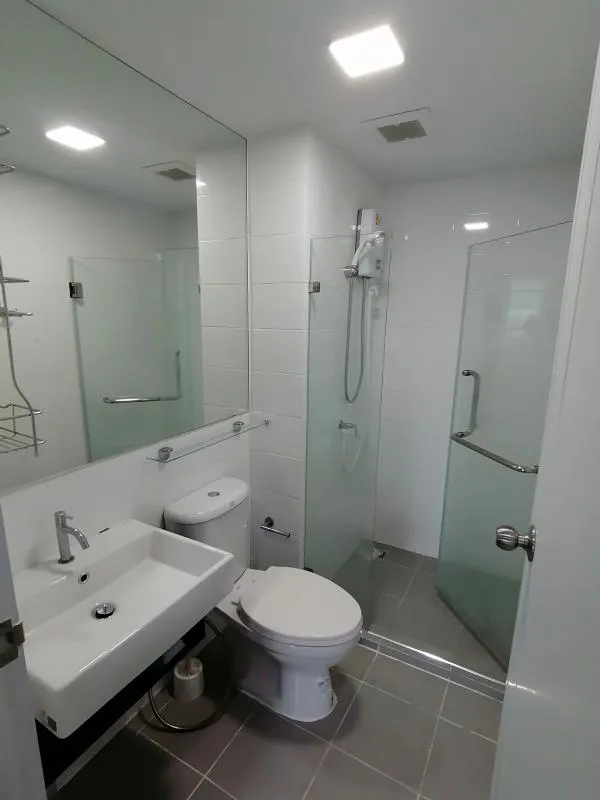 For sale, for rent!! Condo Notting Hill Sukhumvit 105, 6th floor, Building F, beautiful room, built-in furniture, hurry to book now!!